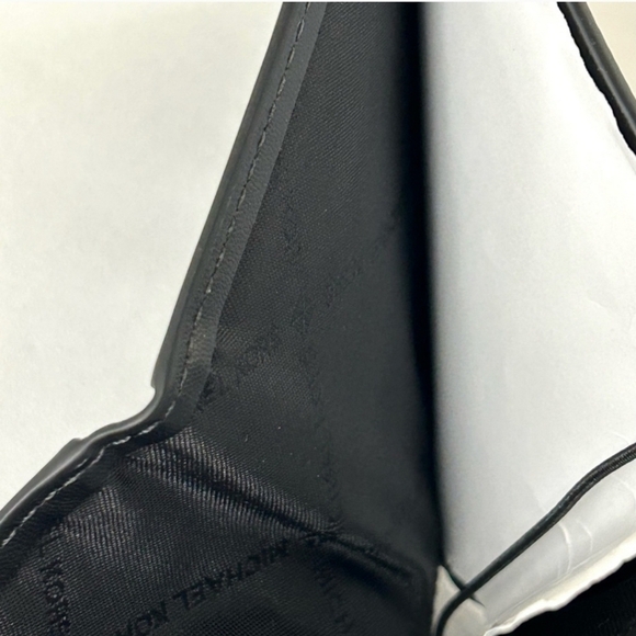 🔹️ Michael Kors🔹️ Men’s Slim Billfold Signature Wallet Black Jet Set Mens ✨️🖤 - Picture 3 of 8